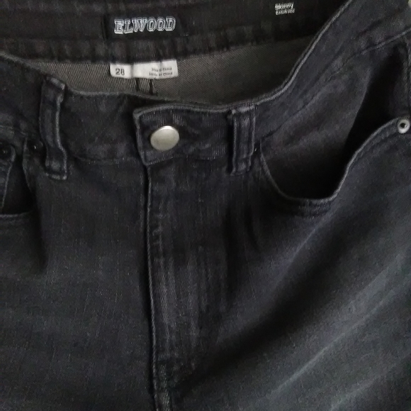 ⭐SOLD⭐Black skinny jeans - Picture 15 of 16